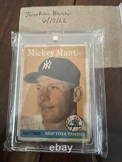1958 Topps Set Break #150 Mickey Mantle Great Center & Color