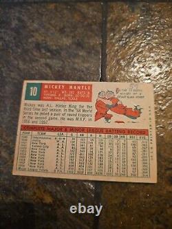 1959 Topps #10 Mickey Mantle