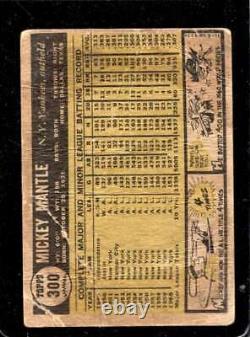 1961 Topps #300 Mickey Mantle Poor (st) (mk) Yankees Hof Xb36362